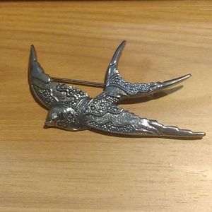 Like new vintage Swallow brooch